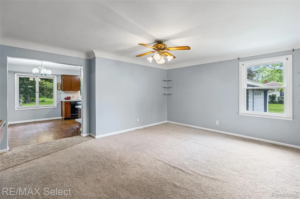 3323 E Carpenter Road Genesee Charter Township MI 48506