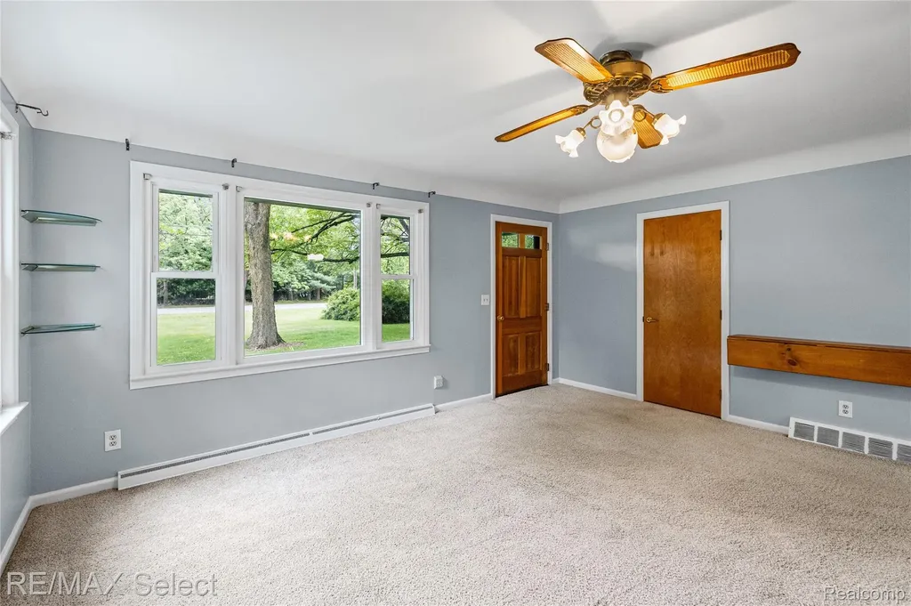 3323 E Carpenter Road Genesee Charter Township MI 48506
