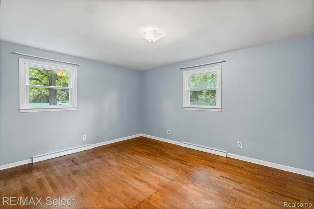 3323 E Carpenter Road Genesee Charter Township MI 48506