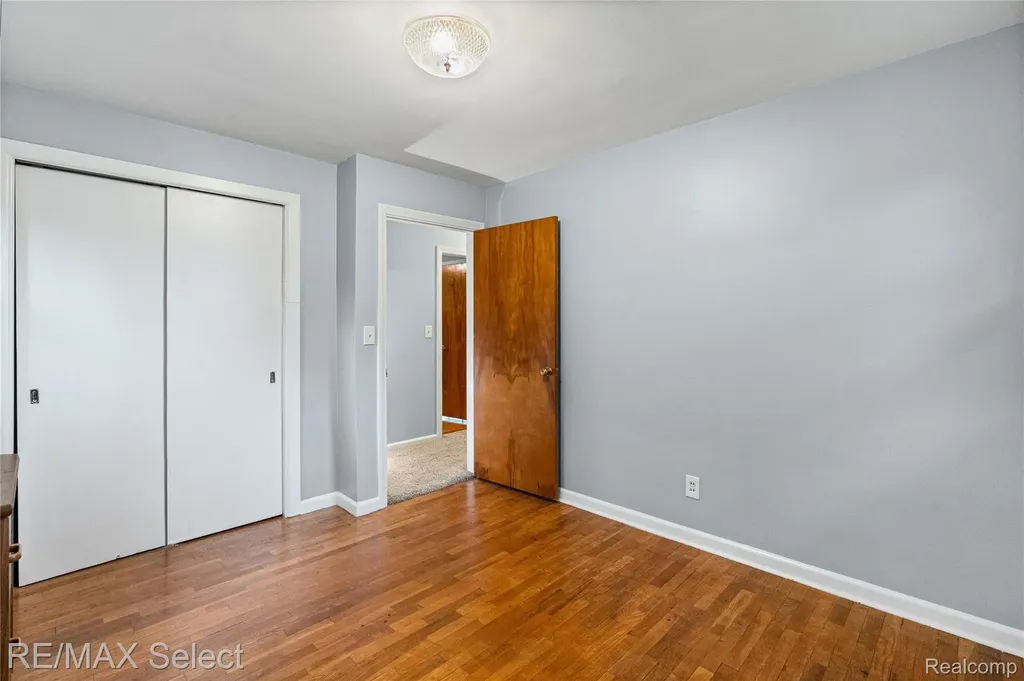 3323 E Carpenter Road Genesee Charter Township MI 48506