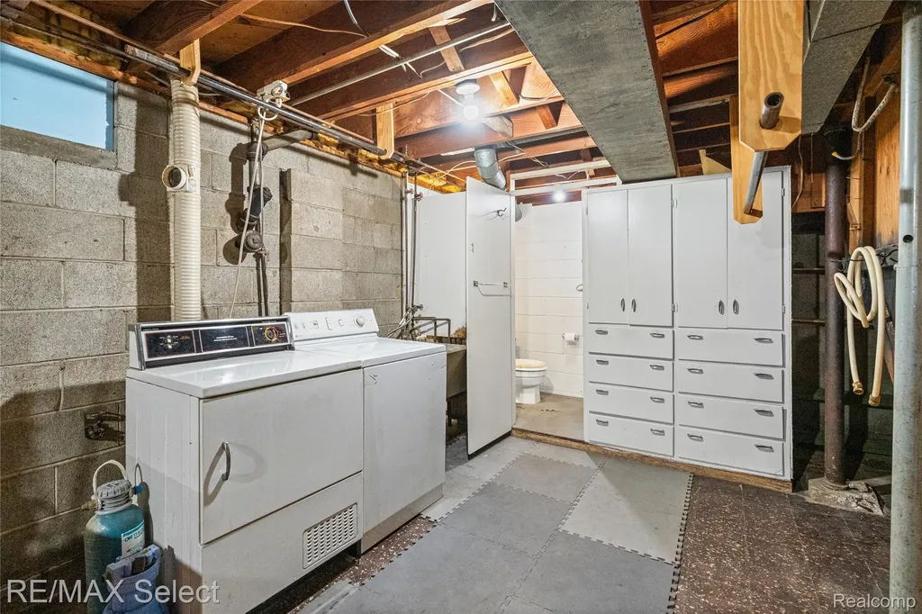3323 E Carpenter Road Genesee Charter Township MI 48506