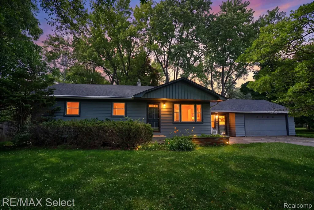 3323 E Carpenter Road Genesee Charter Township MI 48506