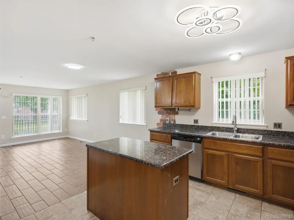 45650 Kennedy Avenue Shelby Charter Township MI 48315