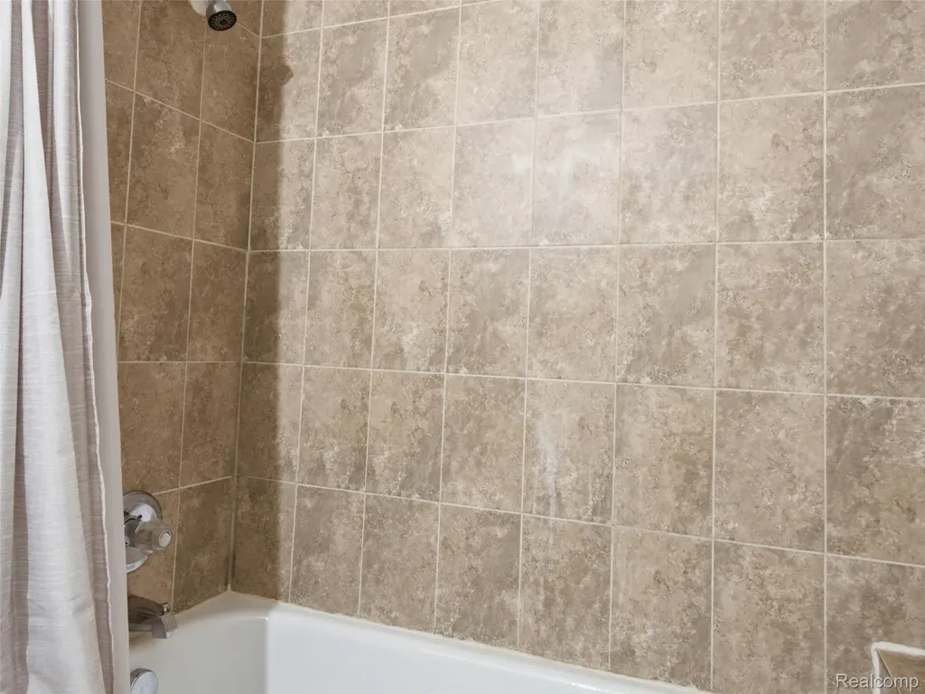 45650 Kennedy Avenue Shelby Charter Township MI 48315