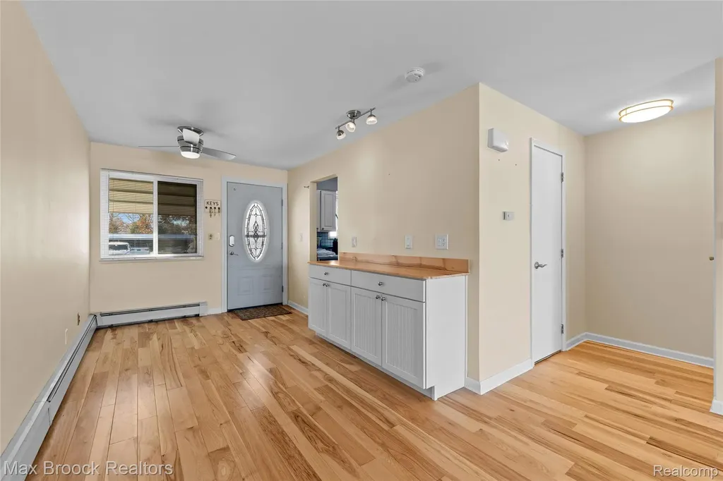 26902 Sandy Hill Court Lyon Charter Township MI 48165