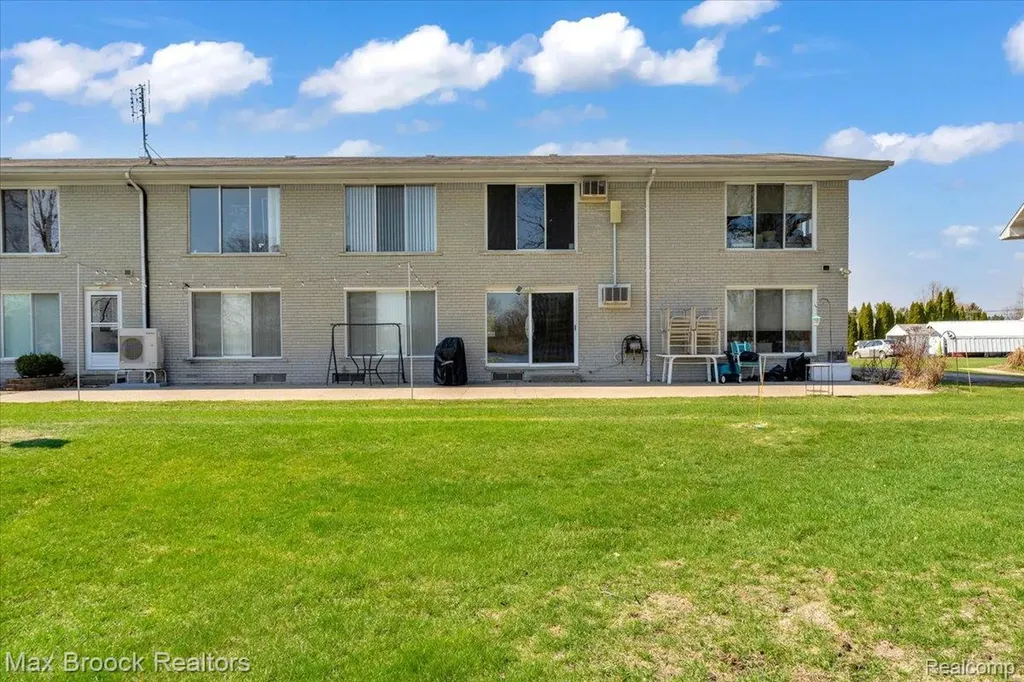 26902 Sandy Hill Court Lyon Charter Township MI 48165