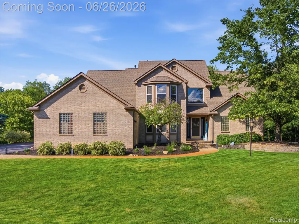 4974 Menominee Lane Independence Charter Township MI 48348