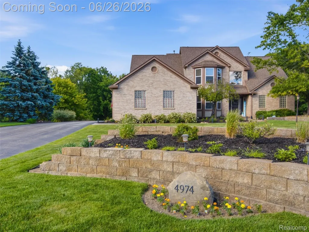 4974 Menominee Lane Independence Charter Township MI 48348