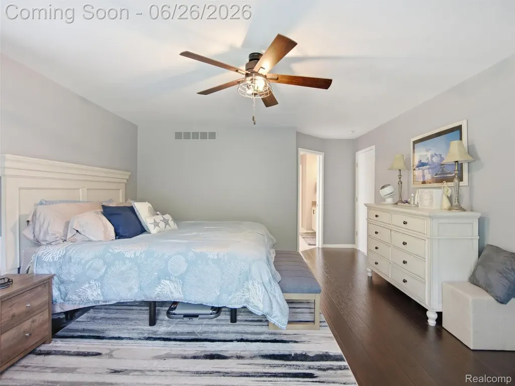 4974 Menominee Lane Independence Charter Township MI 48348