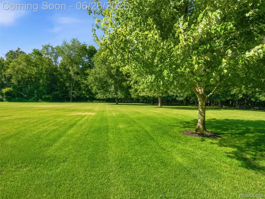 4974 Menominee Lane Independence Charter Township MI 48348