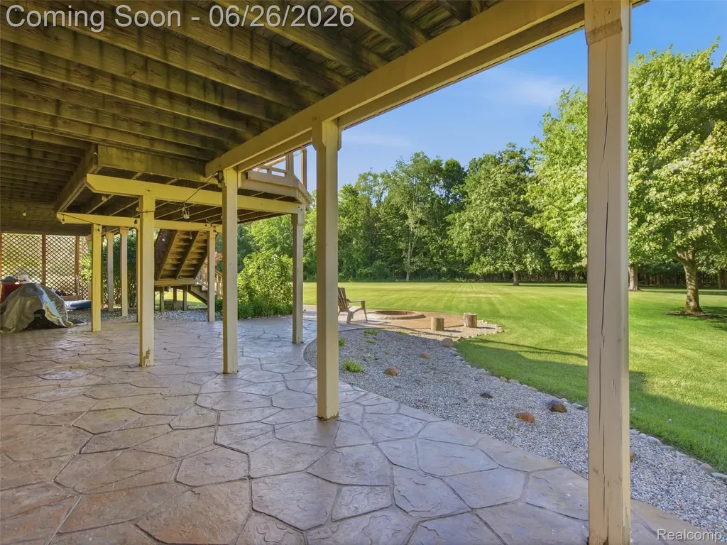 4974 Menominee Lane Independence Charter Township MI 48348