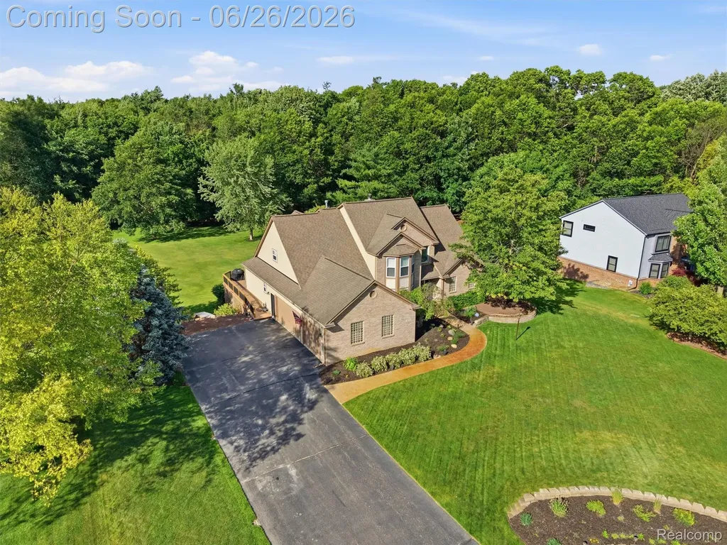 4974 Menominee Lane Independence Charter Township MI 48348