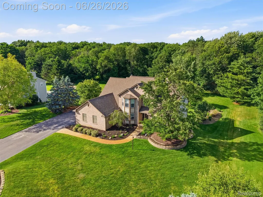 4974 Menominee Lane Independence Charter Township MI 48348