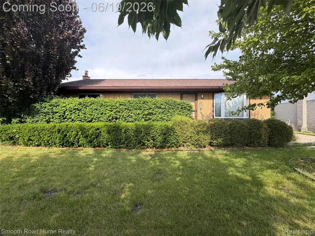 27719 Mayfair Avenue Brownstown Charter Township MI 48183