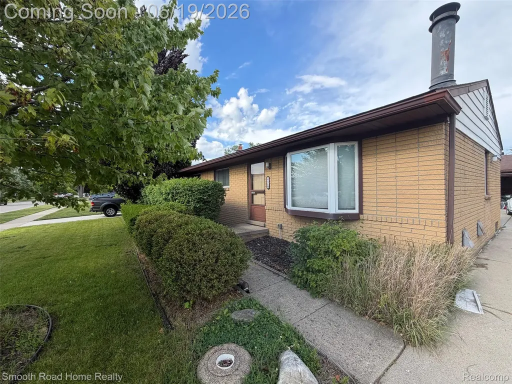 27719 Mayfair Avenue Brownstown Charter Township MI 48183