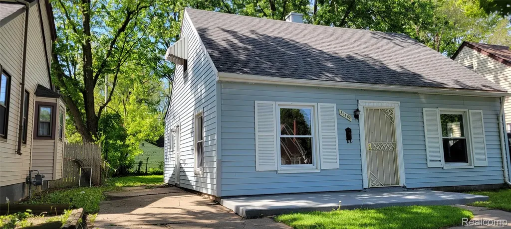 20462 Kingsville Street Detroit City MI 48225