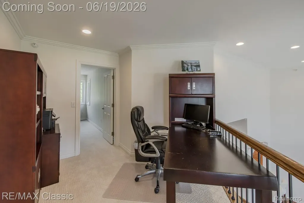 980 Sunset Drive Waterford Charter Township MI 48328