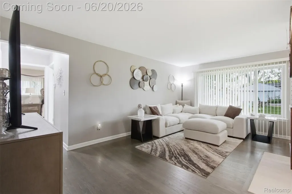 31737 Bella Vista Drive Farmington Hills City MI 48334