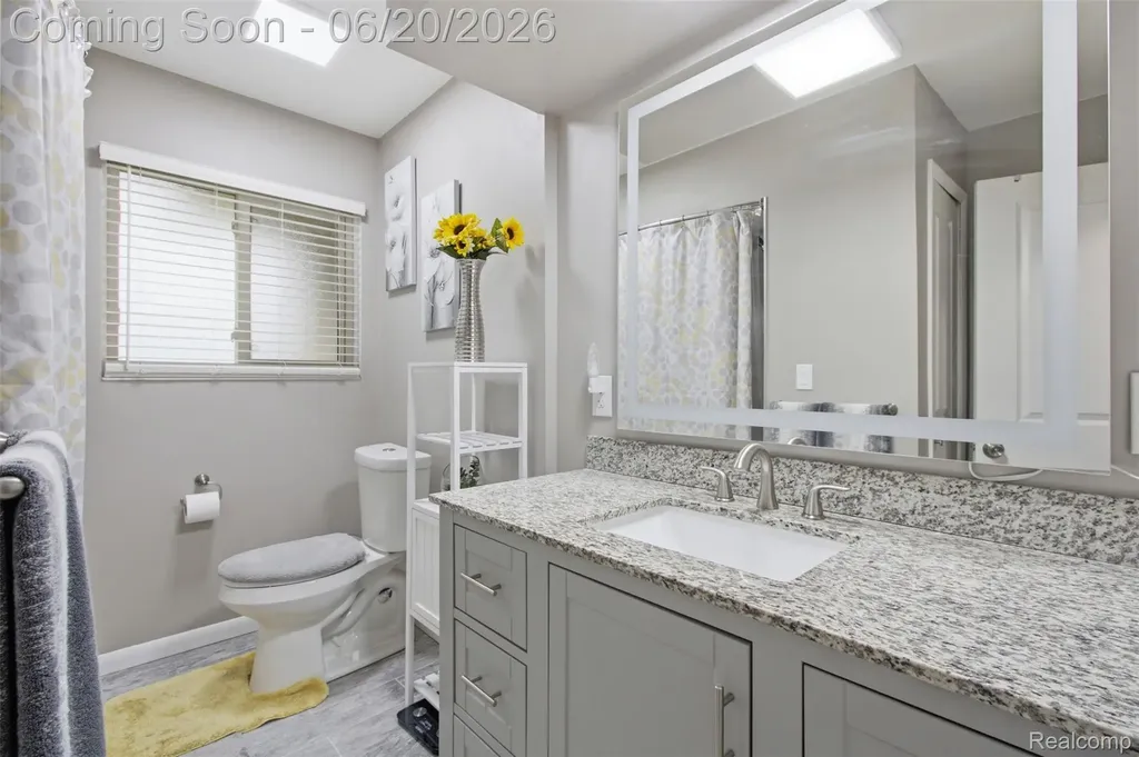31737 Bella Vista Drive Farmington Hills City MI 48334
