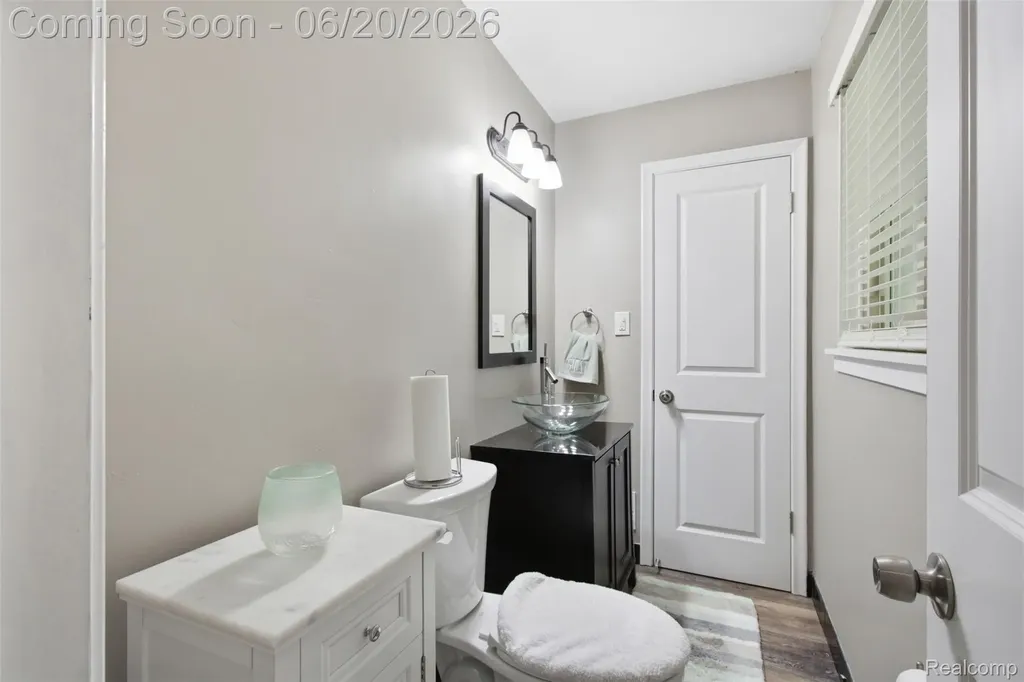 31737 Bella Vista Drive Farmington Hills City MI 48334