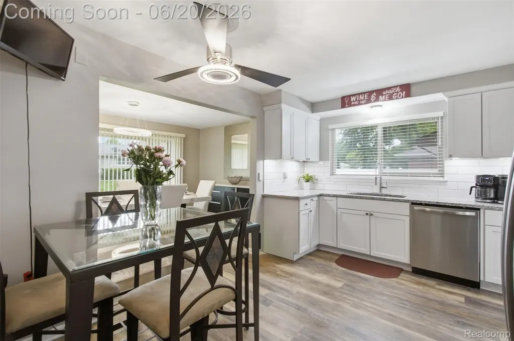 31737 Bella Vista Drive Farmington Hills City MI 48334