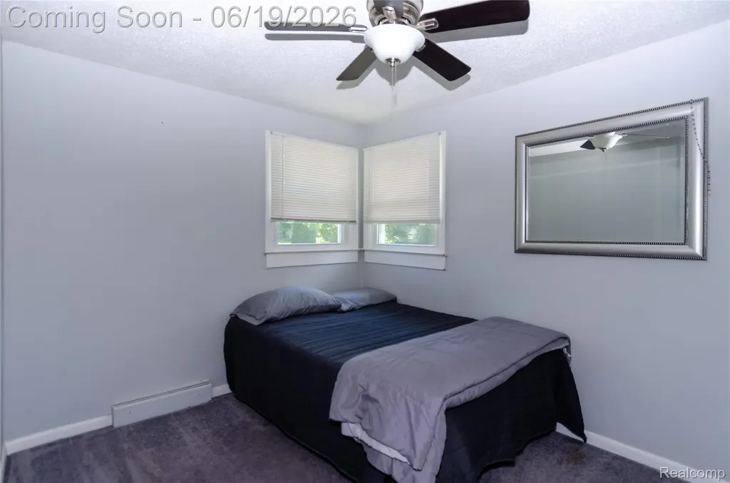 337 Lansing Drive Waterford Charter Township MI 48328