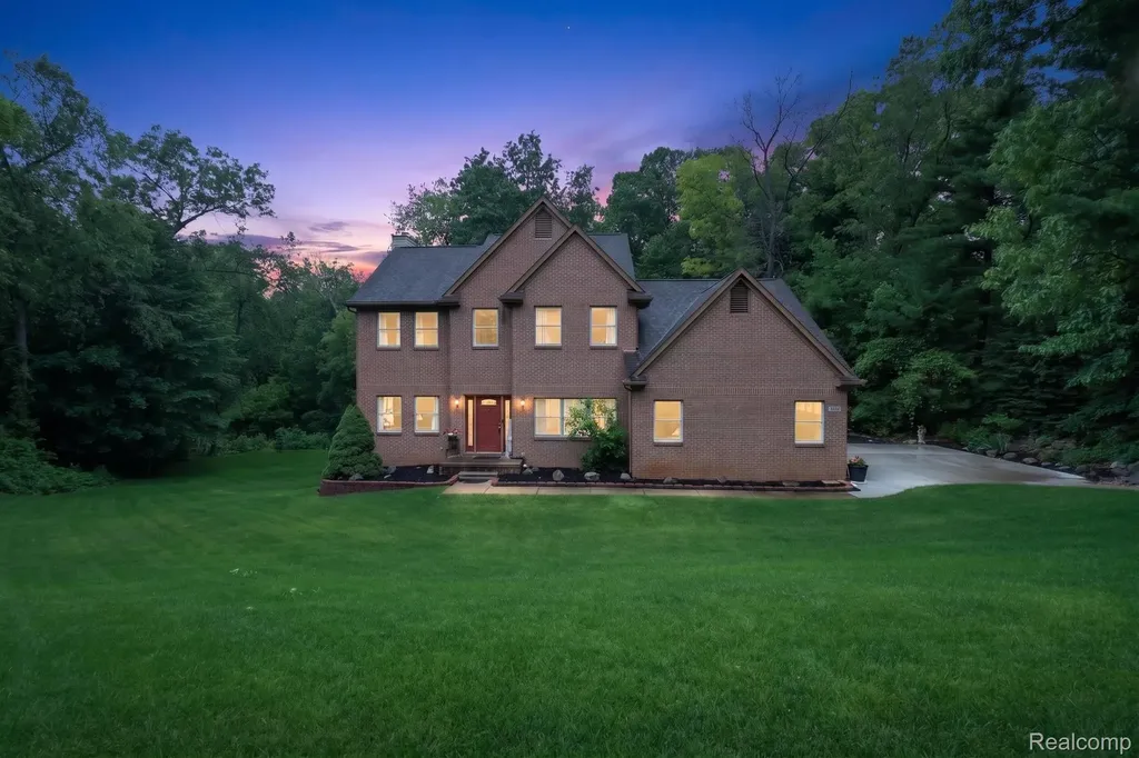 7943 Debora Drive Genoa Township MI 48114