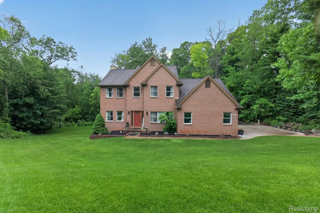 7943 Debora Drive Genoa Township MI 48114