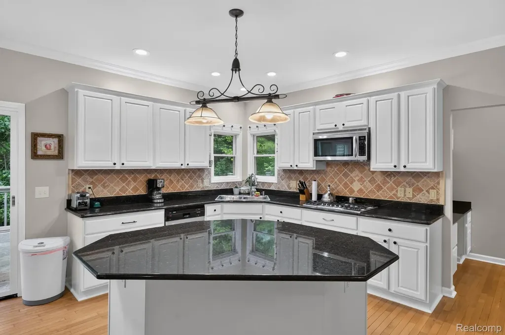 7943 Debora Drive Genoa Township MI 48114