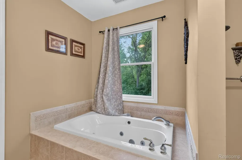 7943 Debora Drive Genoa Township MI 48114