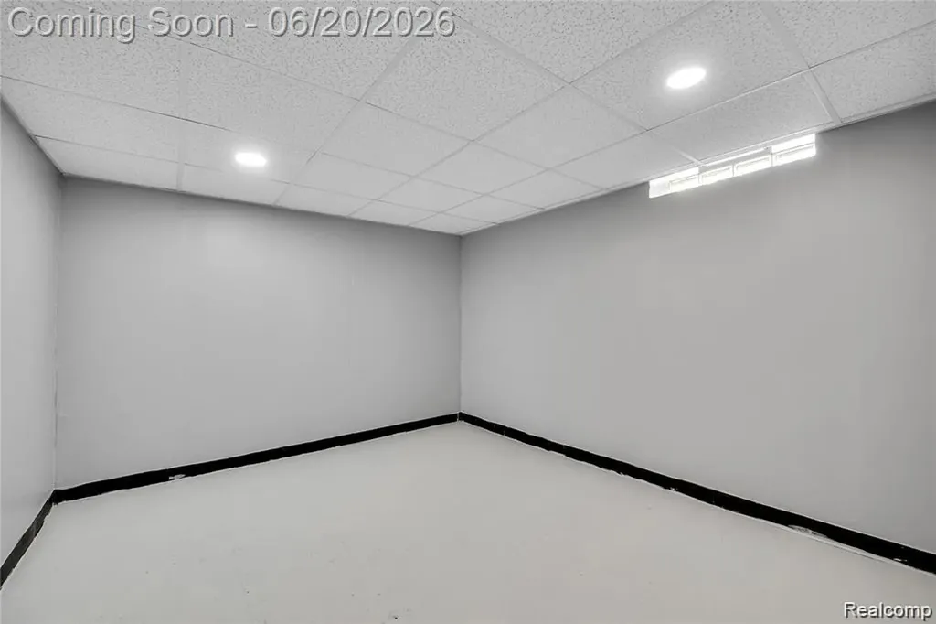 14615 Masonic Boulevard Warren City MI 48088