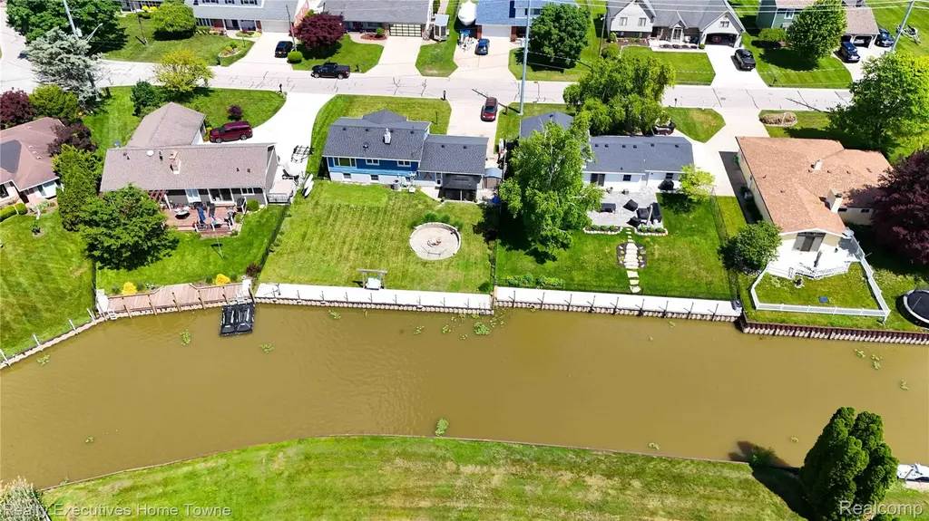 2854 Elmwood Street Port Huron City MI 48060