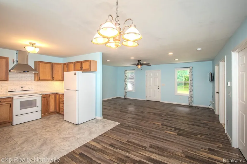1765 Parker Road Holly Township MI 48442
