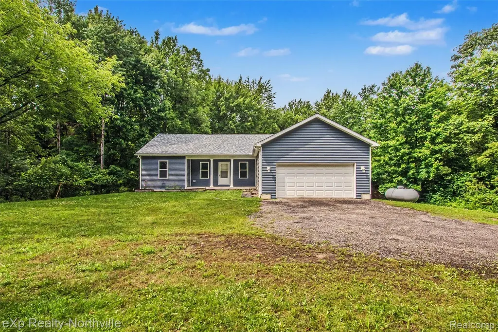 1765 Parker Road Holly Township MI 48442