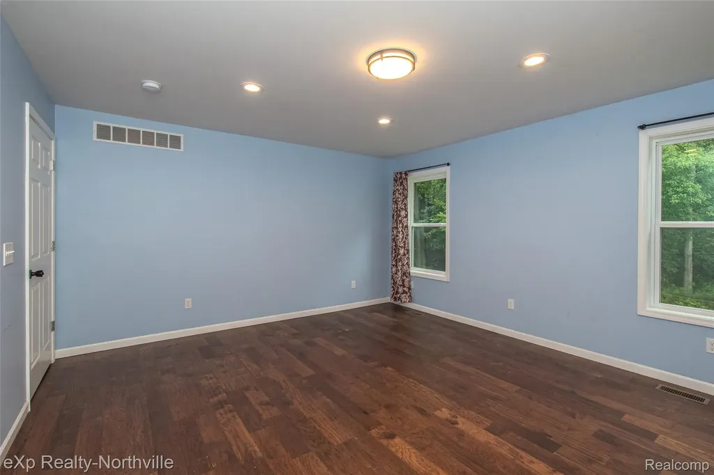 1765 Parker Road Holly Township MI 48442