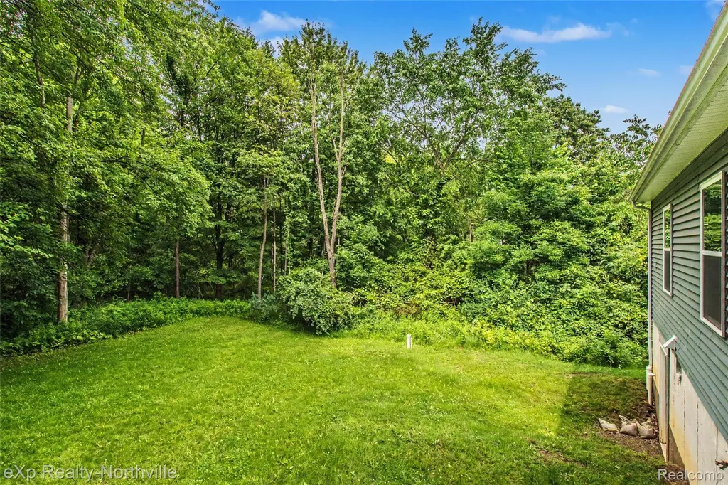 1765 Parker Road Holly Township MI 48442