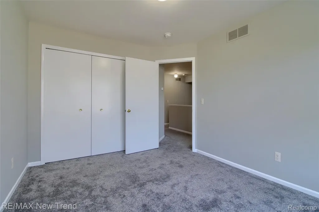 3241 Buckhorn Court Ann Arbor City MI 48105