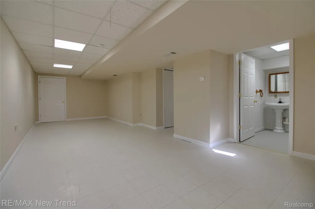 3241 Buckhorn Court Ann Arbor City MI 48105