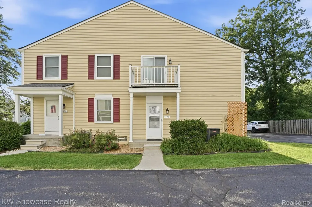 1499 Mariner Drive Walled Lake City MI 48390