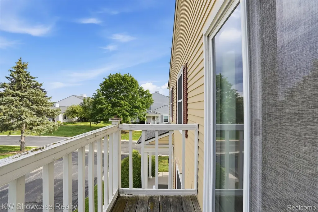1499 Mariner Drive Walled Lake City MI 48390