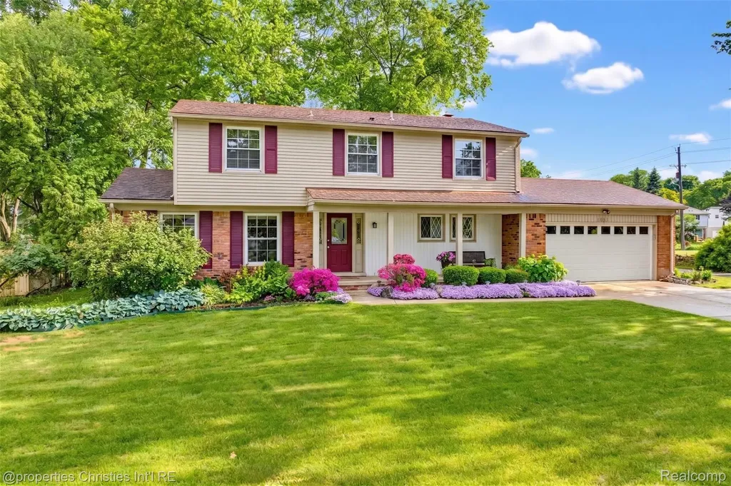1981 Condor Drive Troy City MI 48084