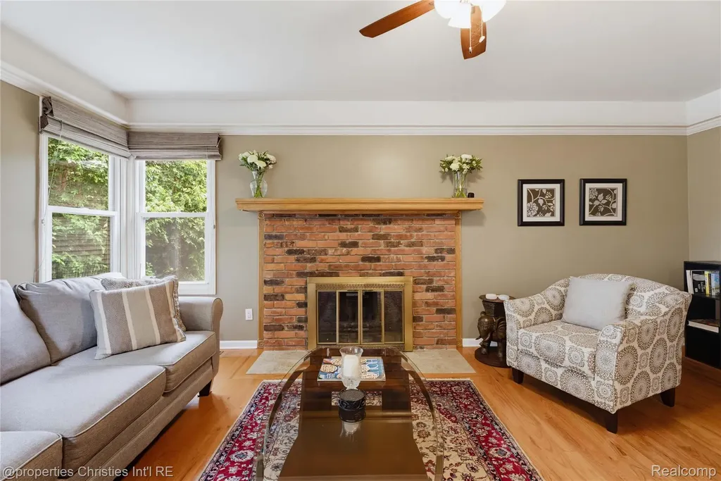1981 Condor Drive Troy City MI 48084