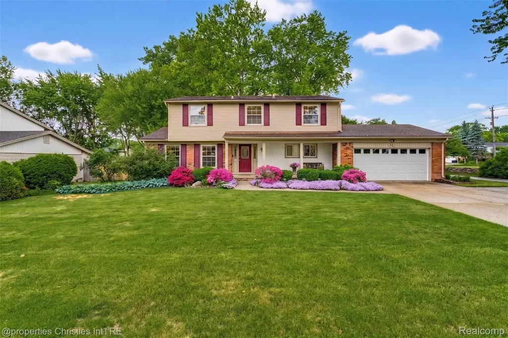 1981 Condor Drive Troy City MI 48084