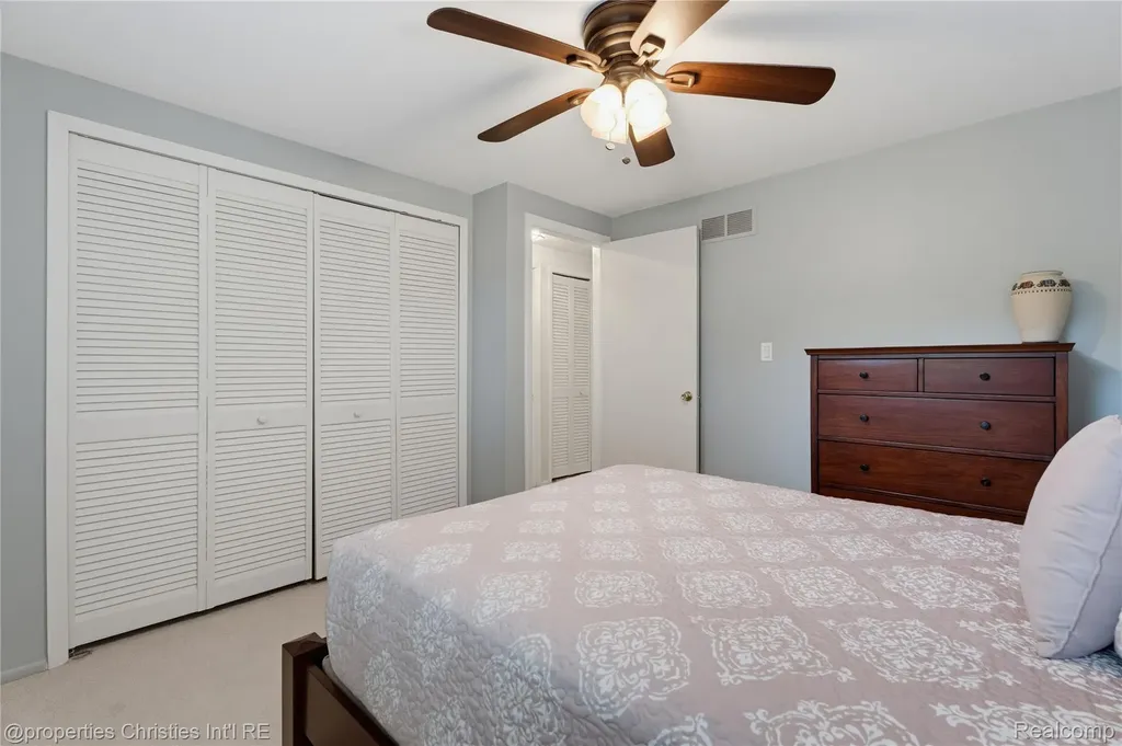 1981 Condor Drive Troy City MI 48084