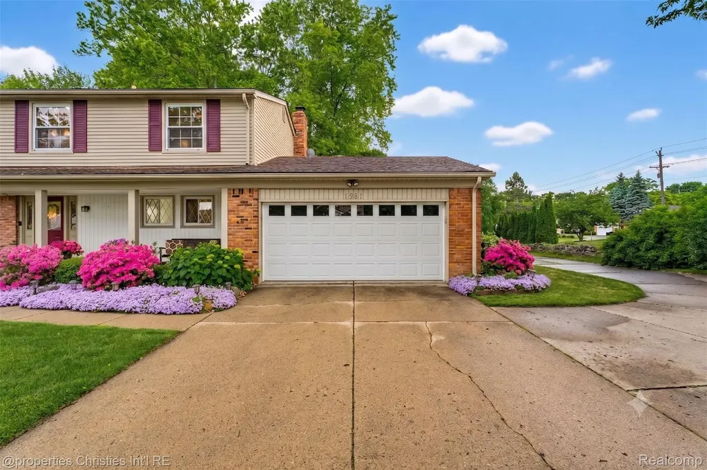 1981 Condor Drive Troy City MI 48084