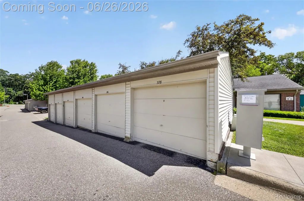378 Spring Brooke Drive Brighton City MI 48116