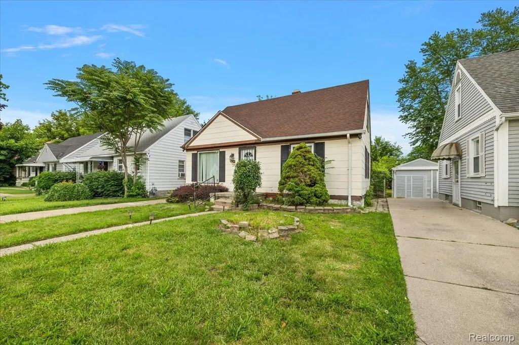 4230 University Place Detroit City MI 48224