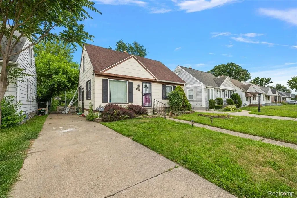 4230 University Place Detroit City MI 48224