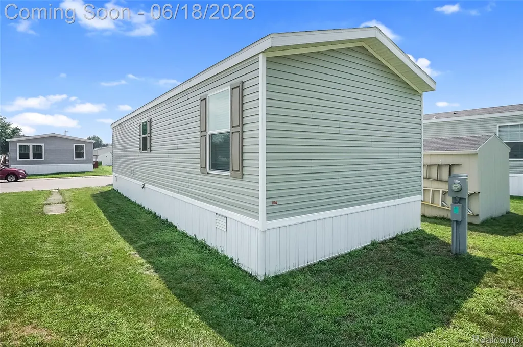 56 Arizona Van Buren Charter Township MI 48111