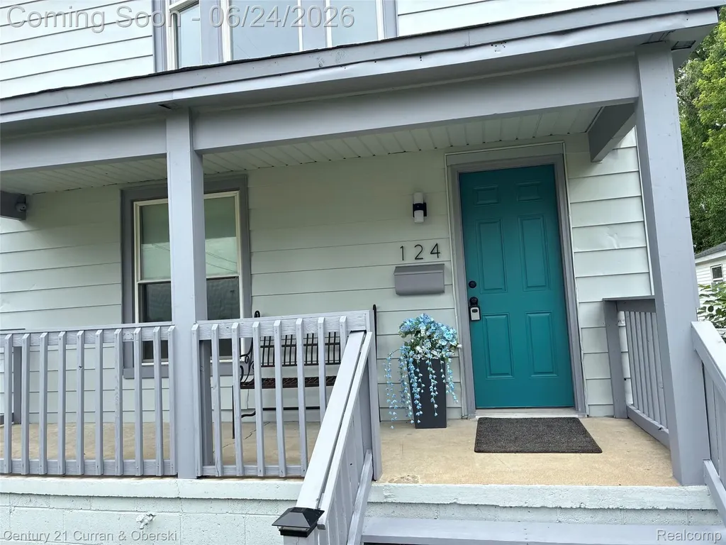 124 Henry Clay Avenue Pontiac City MI 48341